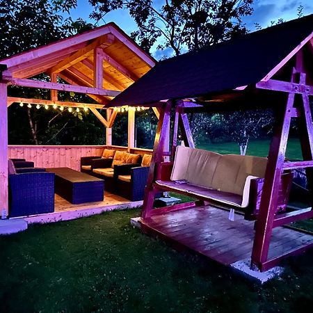 Pensiunea Casa Eden Мэришел Экстерьер фото