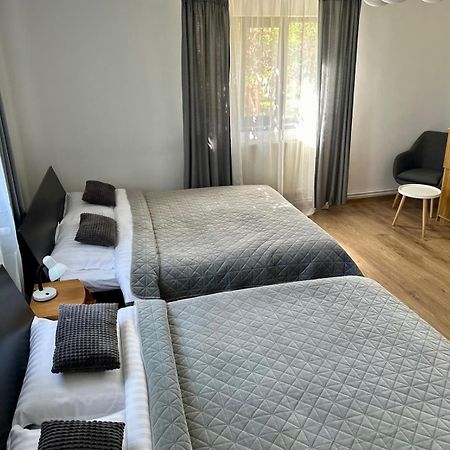 Pensiunea Casa Eden Мэришел Экстерьер фото