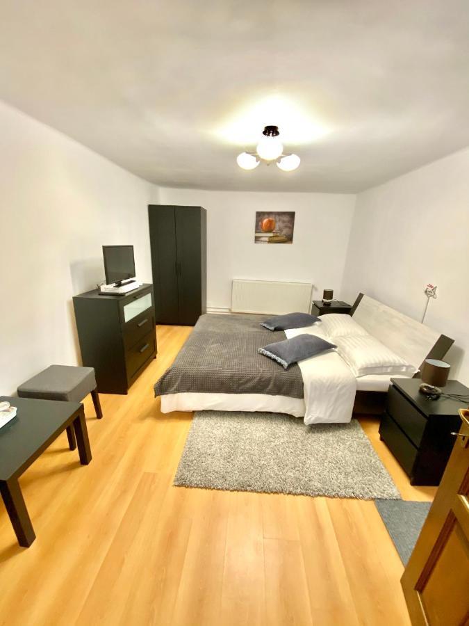 Pensiunea Casa Eden Мэришел Экстерьер фото
