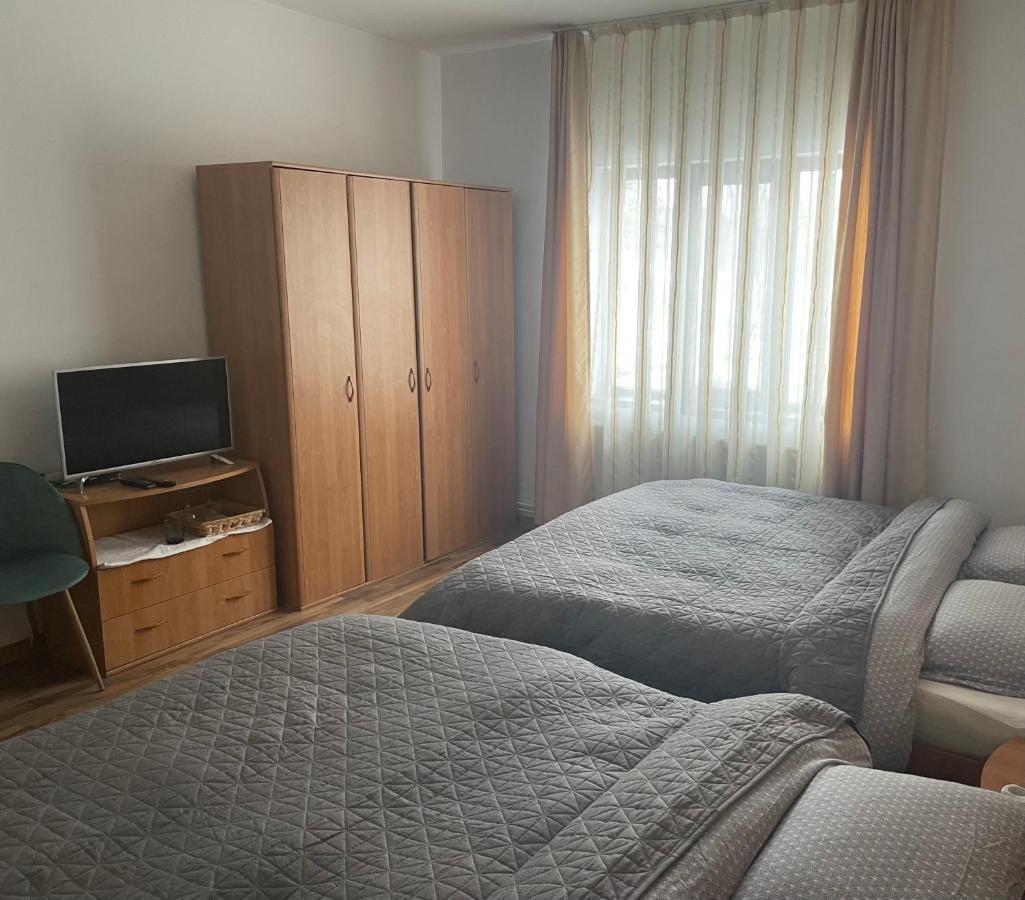 Pensiunea Casa Eden Мэришел Экстерьер фото